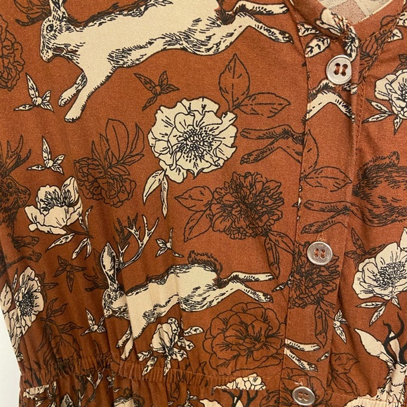 Elegant Floral Maxi Dress in Brown - Picture 3 of 5